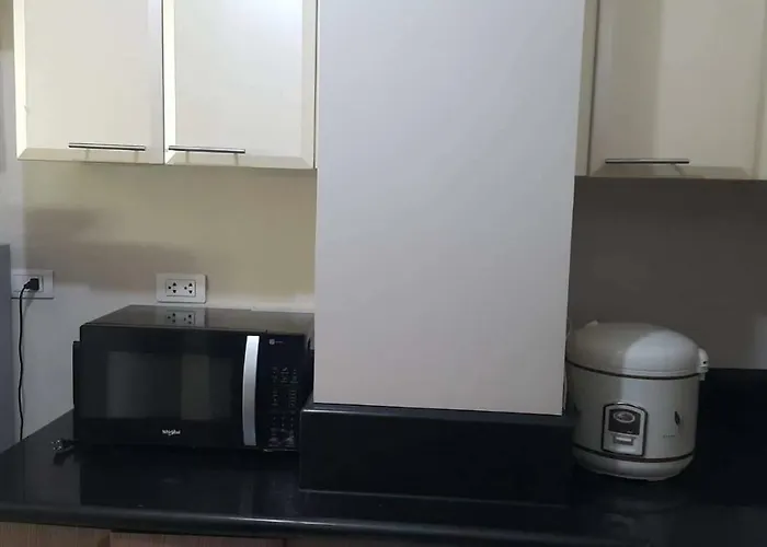 Appartement Near Airport Naia T3 *